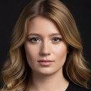 Gizem Karaca als Ceren