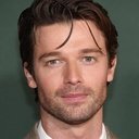 Patrick Schwarzenegger als Charlie Reed