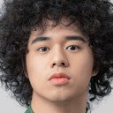 曾比特 als Big Head