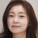 Kim Young-mi als Japanese Guide