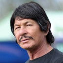 Robert Bronzi als Cop