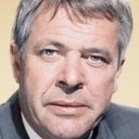 William Windom als General