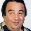 Younes Shalaby als Atef