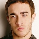 Alex House als Kevin Feeney