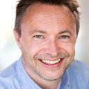 Robin Edwards als Grail (voice)