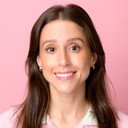 Lauren Lopez als Emma