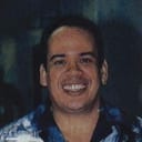 Ricardo Santana Ortiz als Ricky Santana