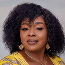 Rita Edochie als Mama Efe