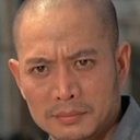詹森 als Mr. Bat's Auctioneer