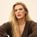 Ella Loudon als Gorgeous Vivian