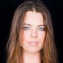 Johanna Watts als White Death's Wife
