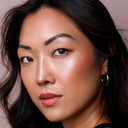 Cecilia Yesuil Kim als Red Carpet Reporter