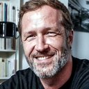 Paul Magnette als Self