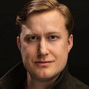 Anders Back als Valentin