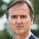 Richard Brimblecombe als Interviewer