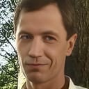 Aleksey Salpanov als Defiant Guy