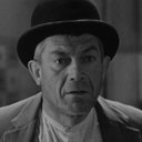 Roger Gaillard als Gerard's Uncle
