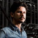 Gabe Klinger als American Man