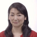 阿部朋子 als Journaliste
