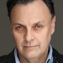 Nelson Baskerville als Médico (voice)