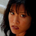 Lucy Lee als 