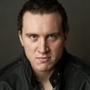Dustin MacDougall als Burly Man #1