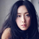 Angel Ho als Senior Police Inspector