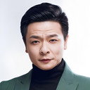 Yang Chengming als Head A