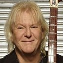 Chris Squire als Himself - Bass