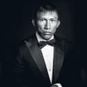 Nilbio Torres als Karamakate (Young)