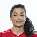 Nadia Nadim als Self