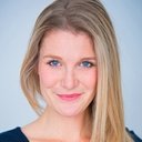 Kelsey Ruhl als Young Woman
