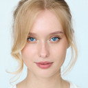 Elizaveta Nikitina als Аня Плахова