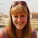 Laurien Poelemans als Julie Zanders