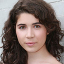 Chloe Himmelman als Rose