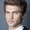 Keegan Allen als Pale Blue Eyes Killer