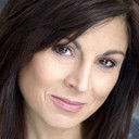 Valerie Smaldone als TV Newscaster