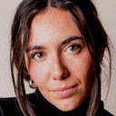 Valentina Girón als Young Frey