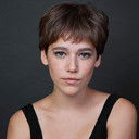 Azul Fernández als Vera