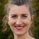 Birte Heribertson als Ester