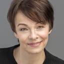 Kajsa Ernst als Jenna Sahlin