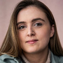 Kia Pegg als BSA Worker