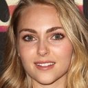 AnnaSophia Robb als Leslie Burke