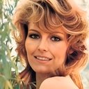 Anita Strindberg als Iona Tucci
