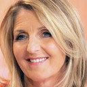 Kaye Adams als 