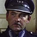 Janusz Dąbrowski als policjant [brak w napisach]