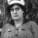 Phyllis Allen als Lena Fat (uncredited)