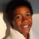 Samuel Silva als Douglas