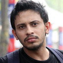 Anindya Chatterjee als Jijo