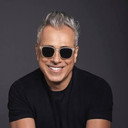 Jorge Enrique Abello als Dr. Mauricio Hernández